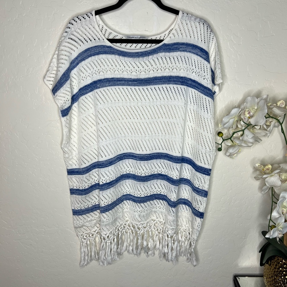 Cupcakes & Cashmere White and Blue Knit Top